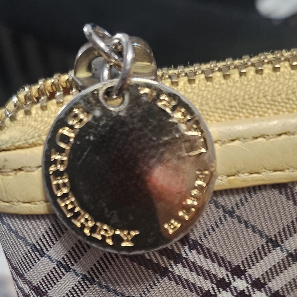 AUTHENTIC BURBERRY BLUE LABEL LONG ZIPPY WALLET - Picture 3 of 5